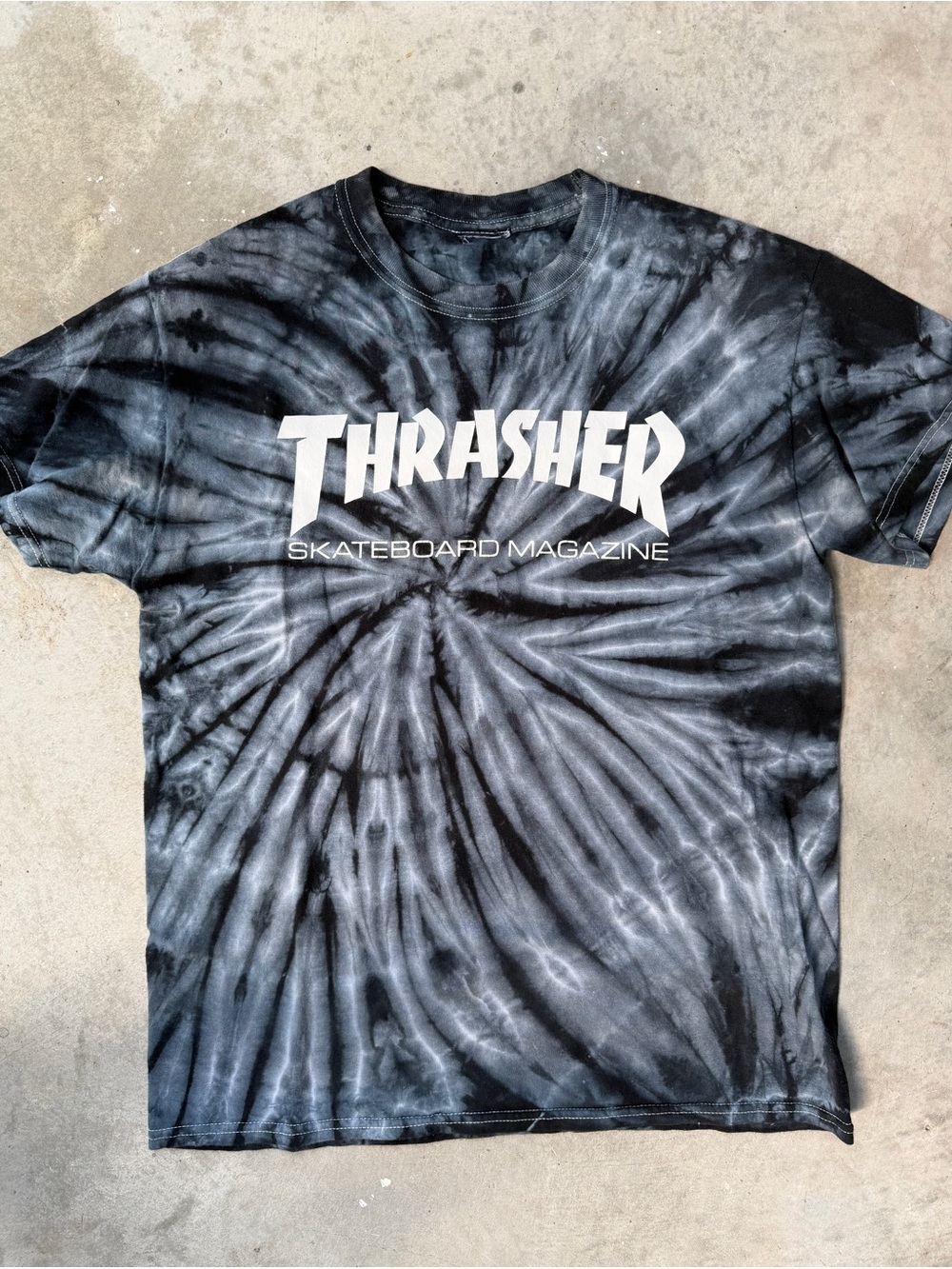 Thrasher Tie-Dye Logo T-Shirt - Black & Gray tie dye skater tee